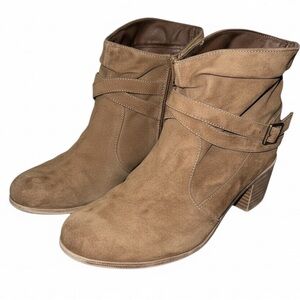 American Eagle Brown Suede Slouchy Buckle Strap Ankle Heeled Boots Size 11